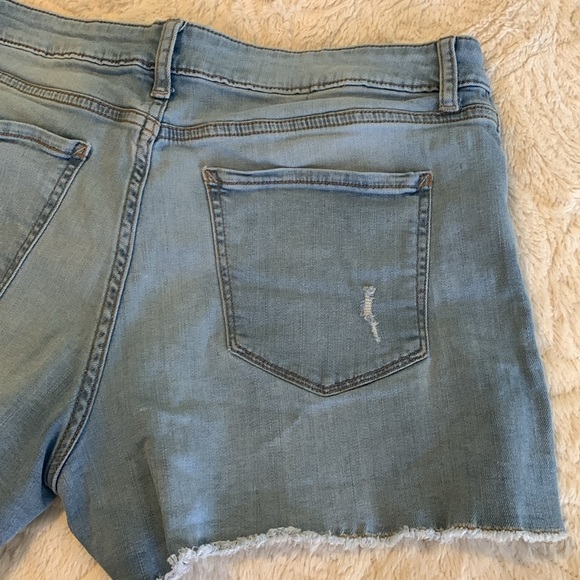 Ana Mid-Rise Denim Shorts Preloved size 12 - Picture 3 of 5